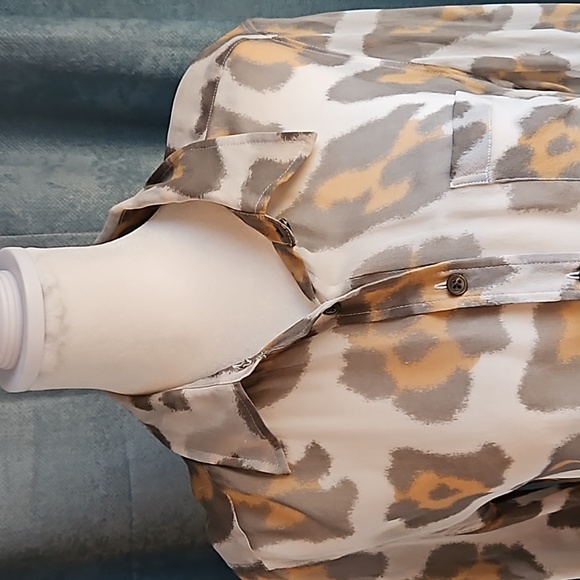 Equipment 100% Silk Blouse - Grey, Gold & White Print Sheer - Size Small - EUC - Picture 2 of 9